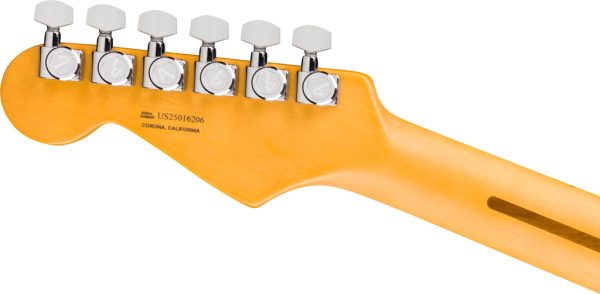 American Ultra Luxe Vintage '60s Stratocaster®, Rosewood Fingerboard, Ice Blue Metallic - Image 7